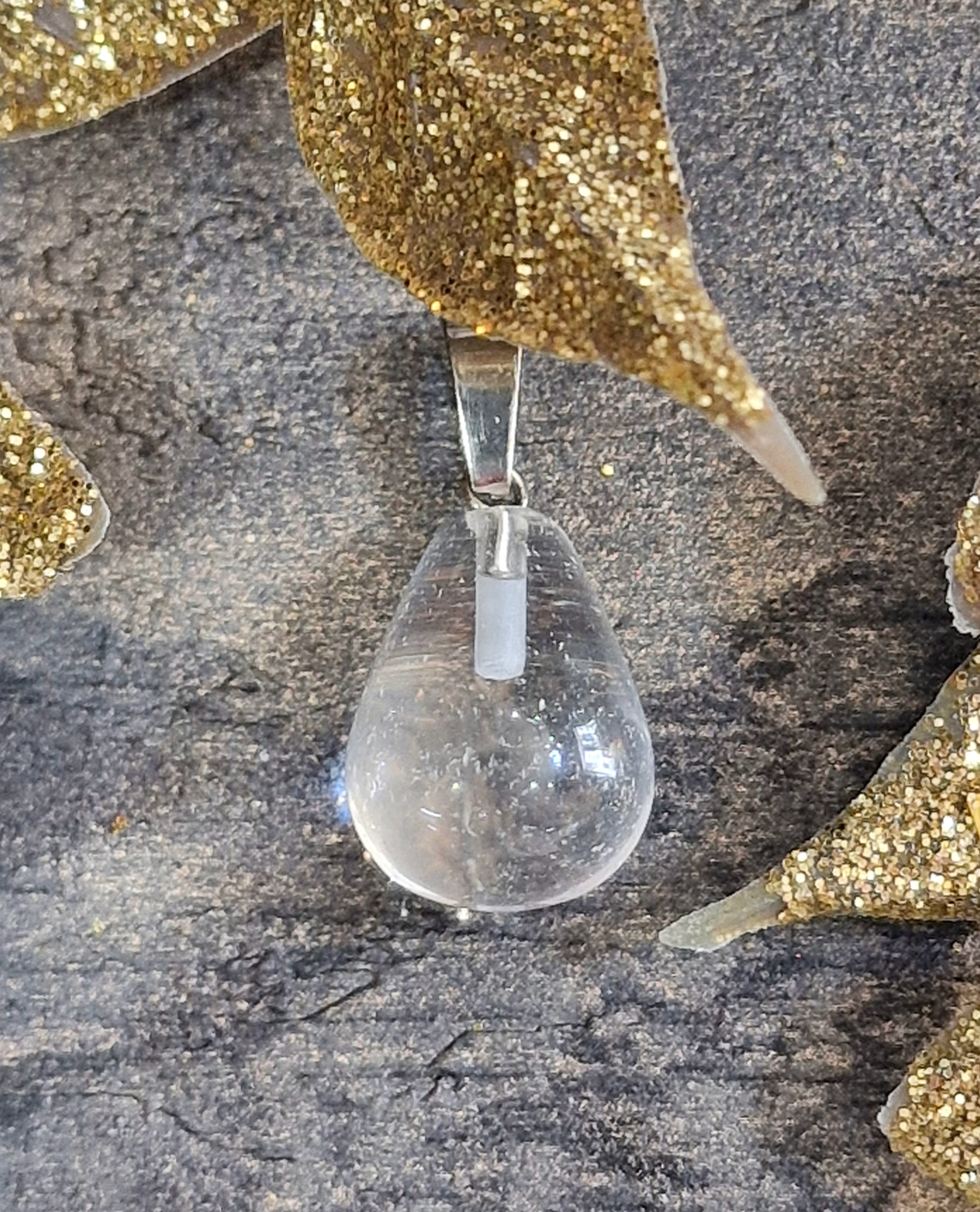 pendentifgouttecristalderoche101