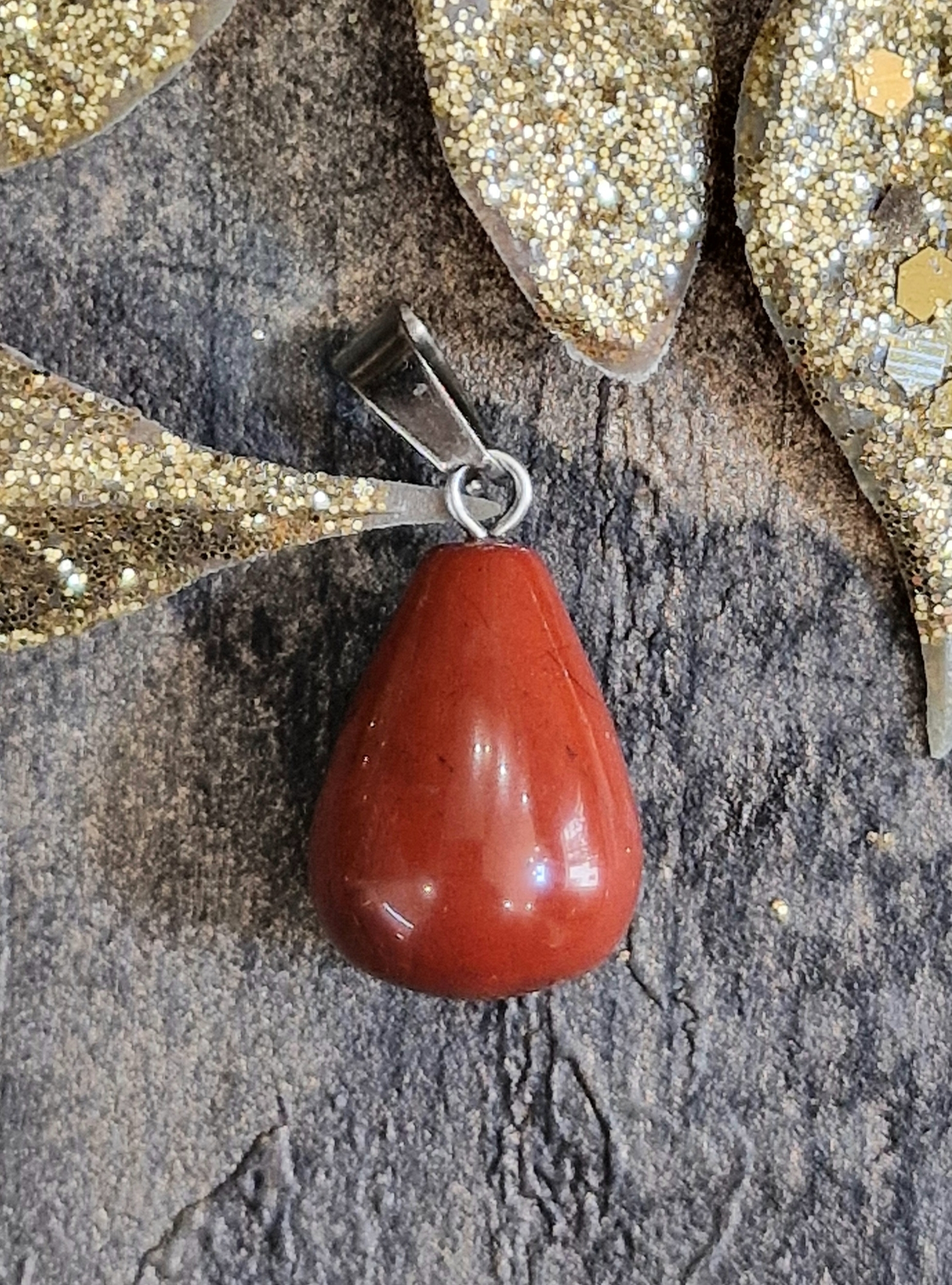 Pendentif jaspe rouge