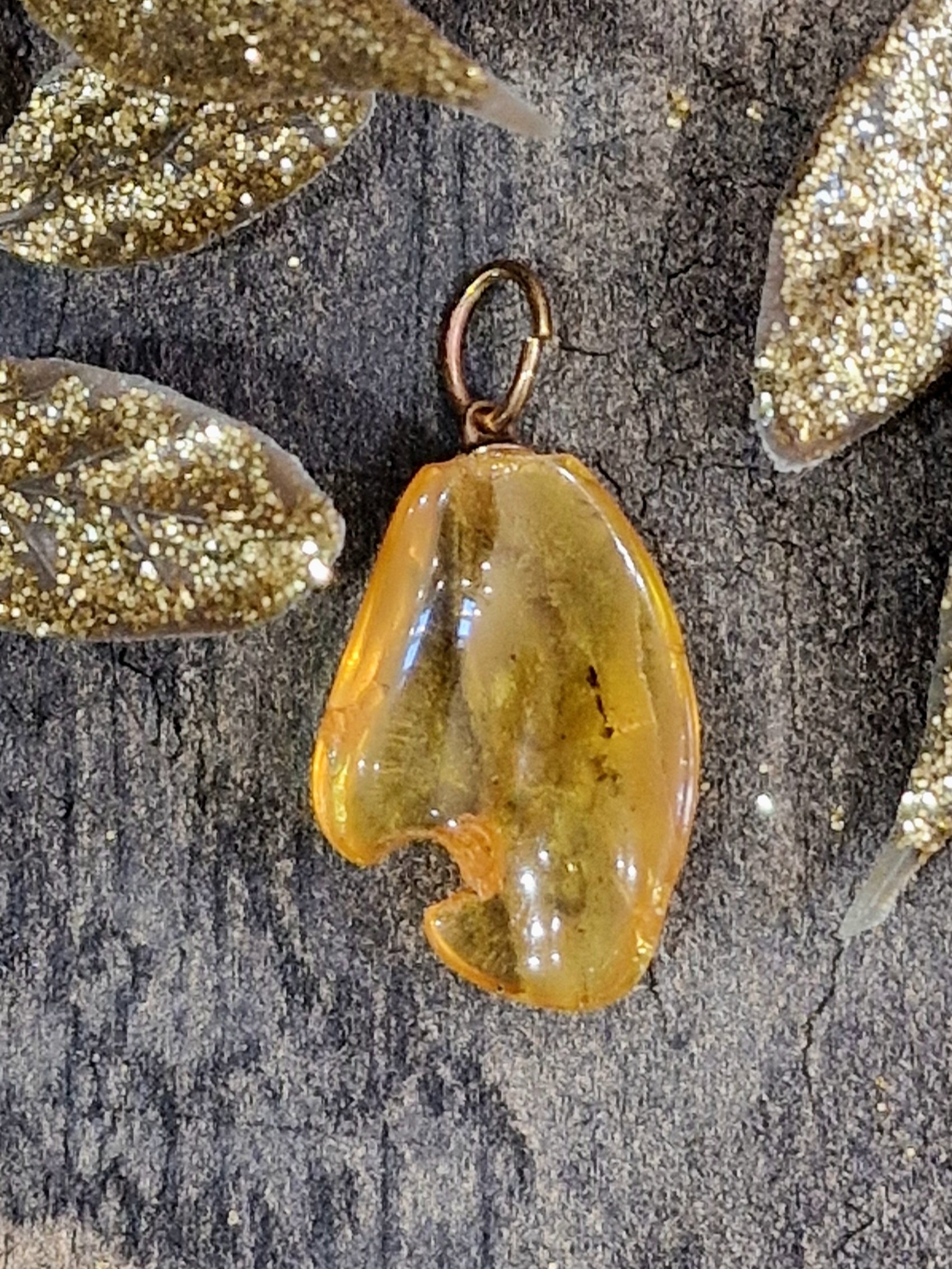 Pendentif ambre