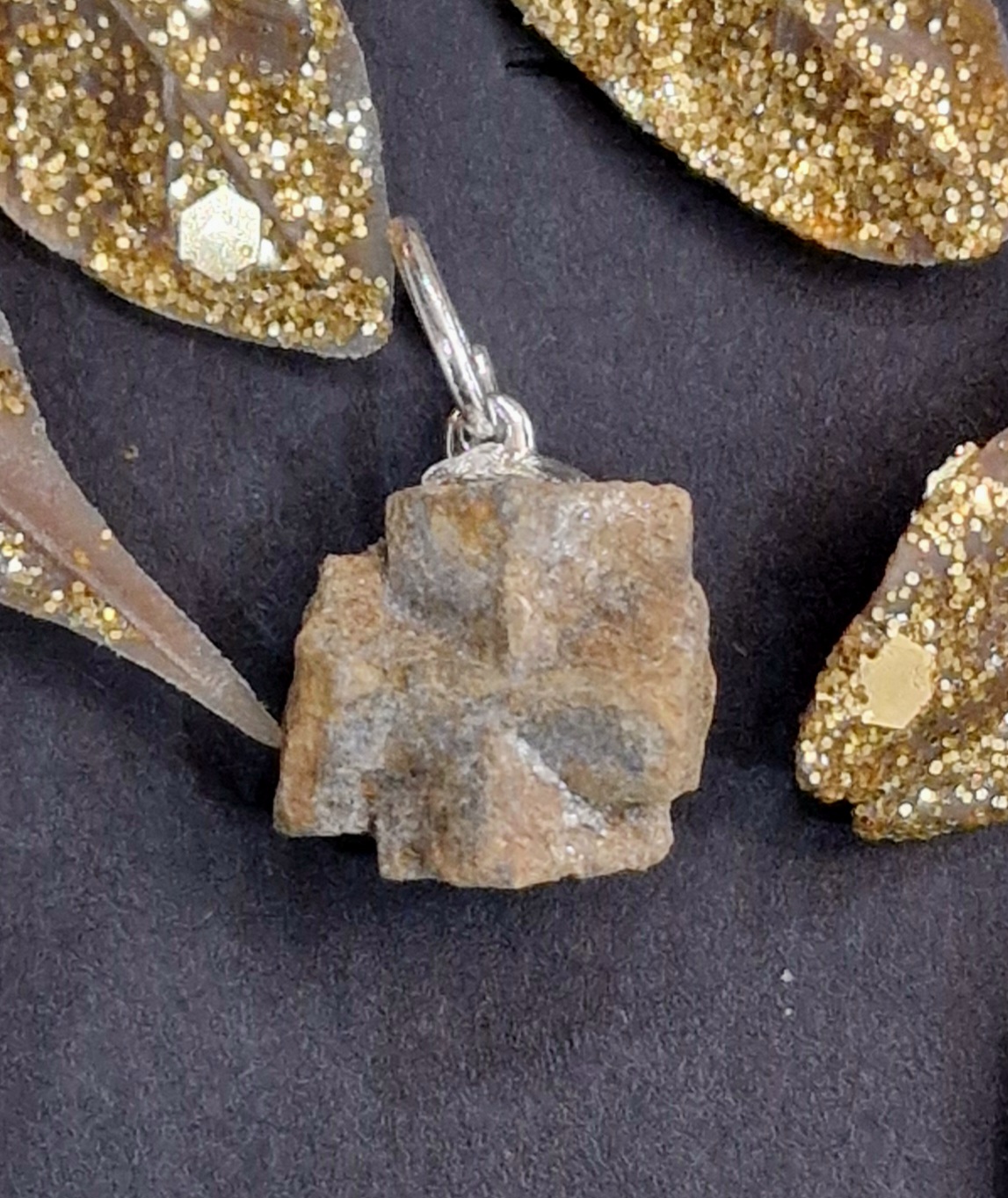 Pendentif staurodite