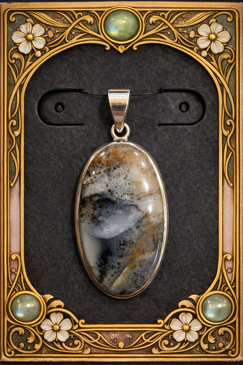 Pendentif agate dendrite de Russie