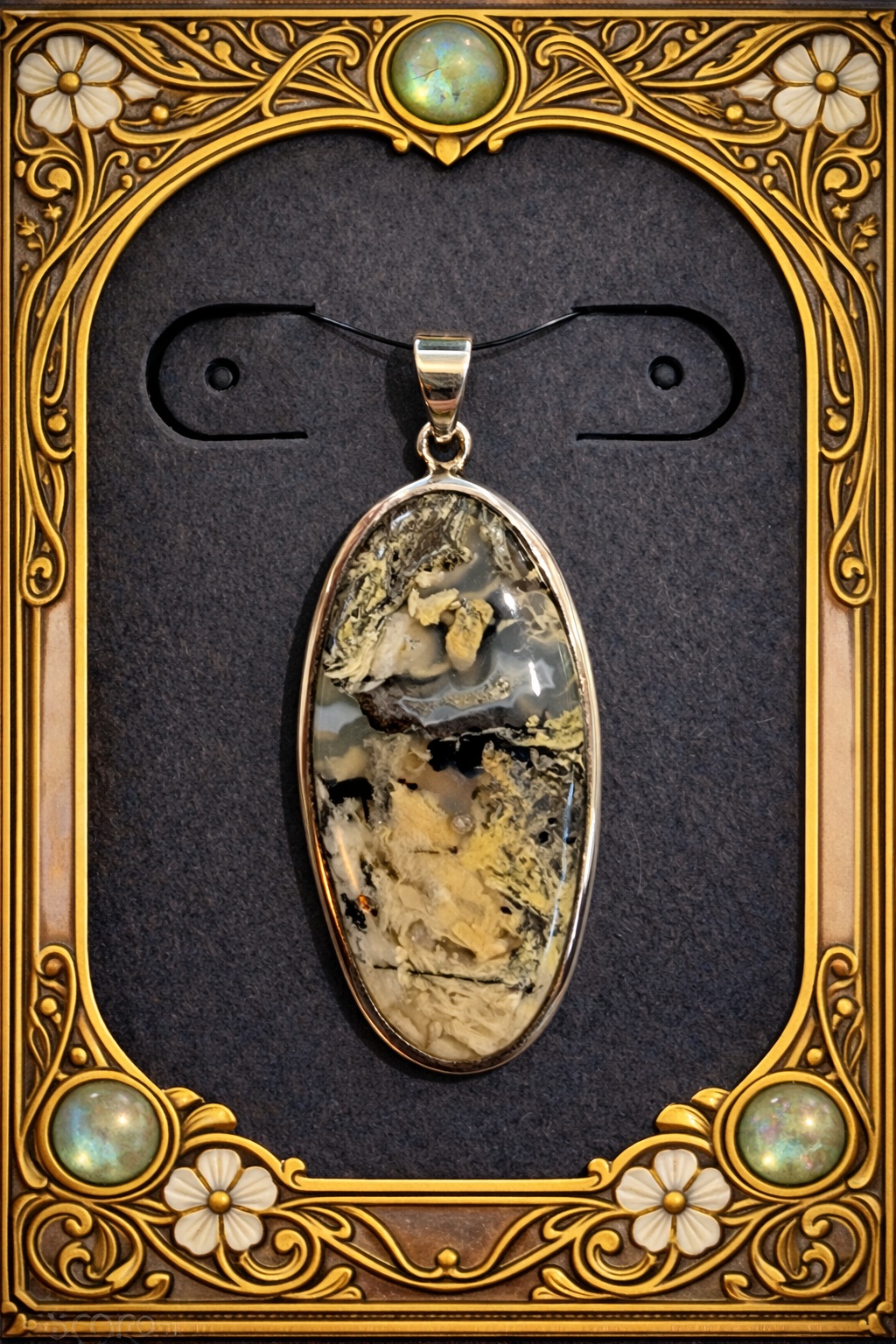 Pendentif agate dendrite de Russie