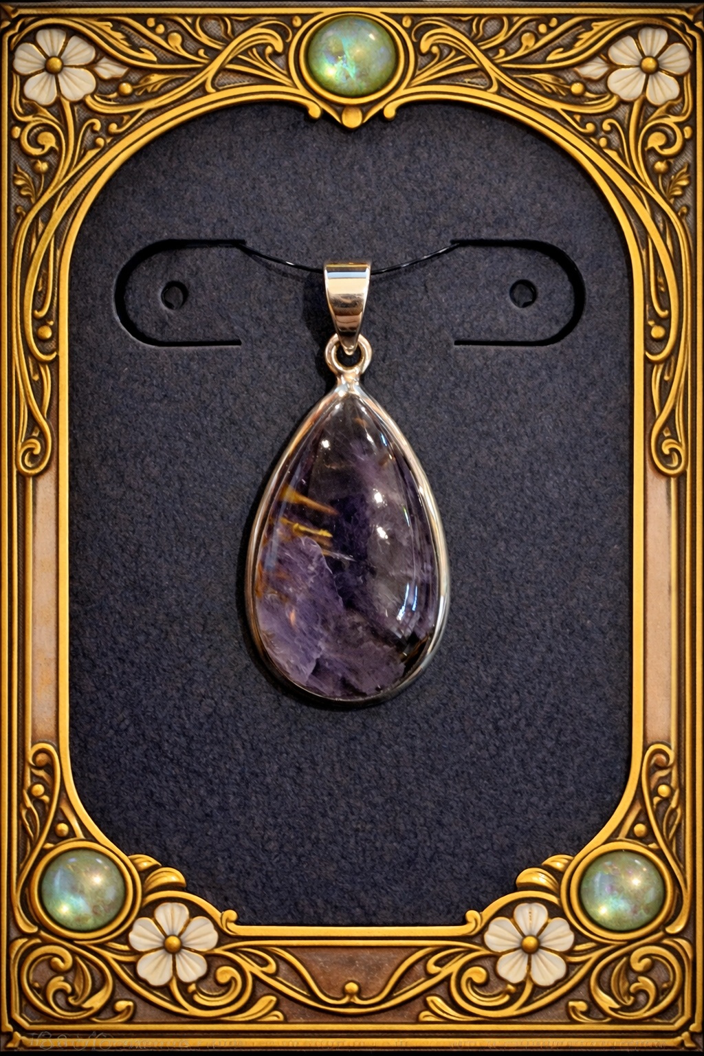 Pendentif cacoxénite