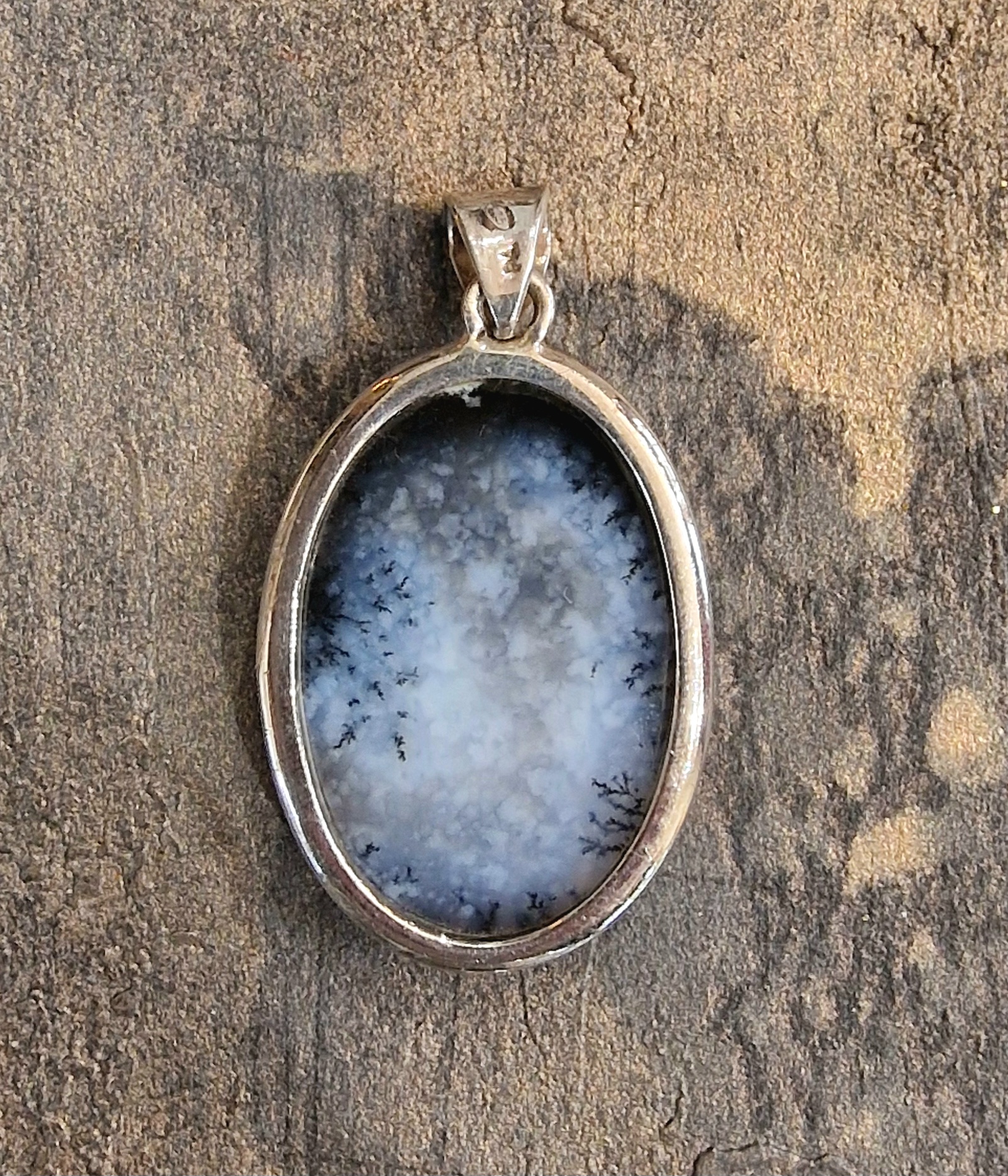 pendentif-agate-du-montana-arriere-130e