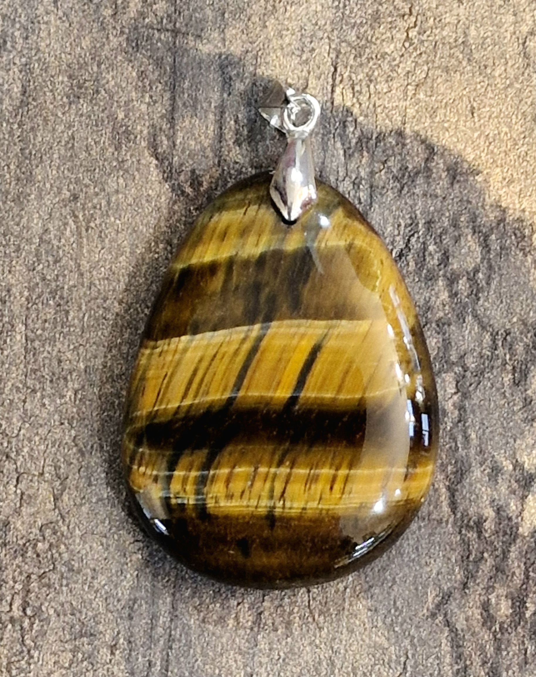 Pendentif oeil de tigre