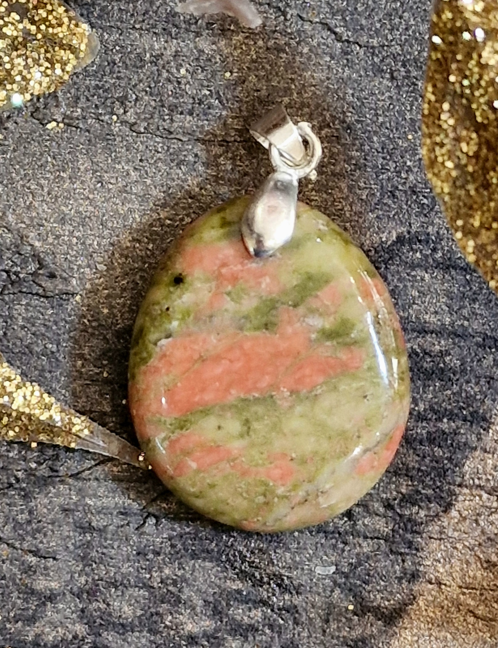 Pendentif unakite