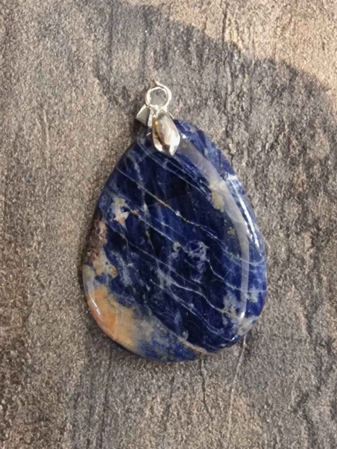 Pendentif sodalite galet