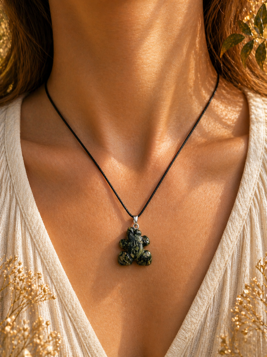 pendentif-grenouille-jaspe-kimbaba-porte