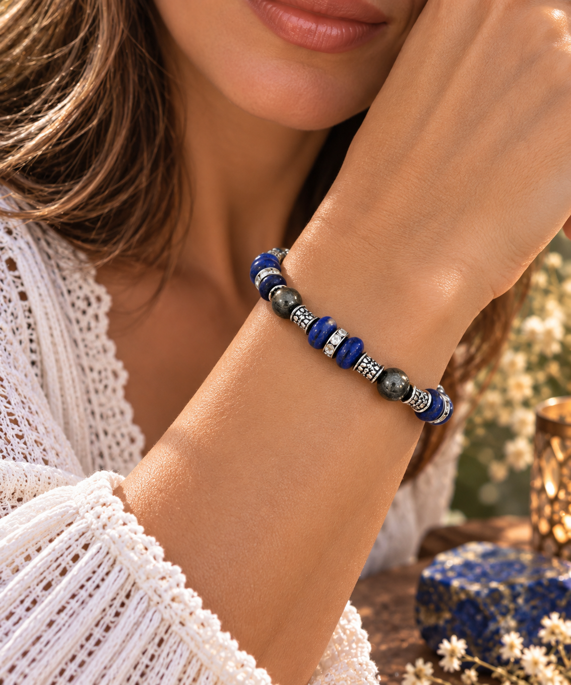 bracelet-lapis-lazuli-et-pyrite-confiance-expression-et-determination-femme