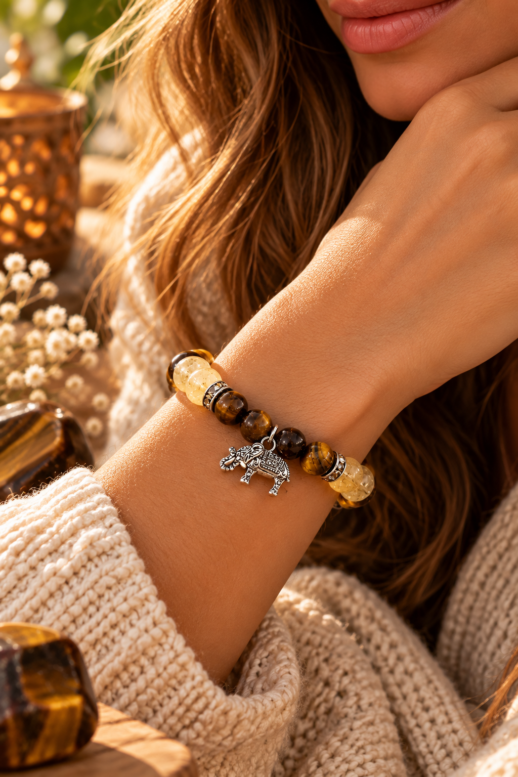 bracelet-oeil-de-tigre-et-quartz-rutile-avec-elephant-protection-confiance-et-force-interieure-femme