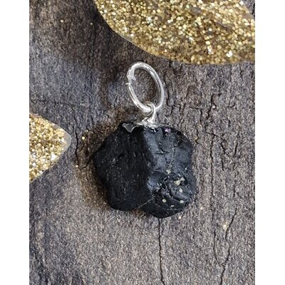 pendentifpierrebrutespinellenoire101