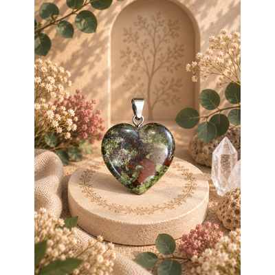 pendentif-dragon-stone-coeur-presentation