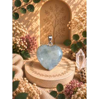 pendentif-labradorite-coeur-presentation