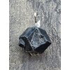 pendentif-pierre-brute-grenat-noir-103