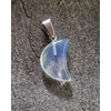 pendentif-lune-opaline-A