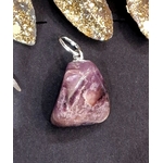 pendentif-pierre-roulee-sugilite-104