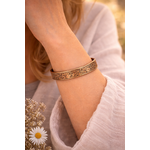 bracelet-cuivre-feuilles-acanthe-porte