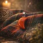 pendentif-lune-jaspe-rouge-taille-s