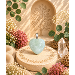 pendentif-jade-coeur-presentation