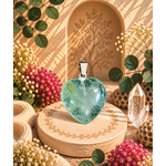 pendentif-fluorine-verte-coeur-presentation
