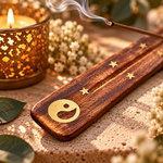 porte-encens-yin-yang-en-bois-symbole-metal-detail