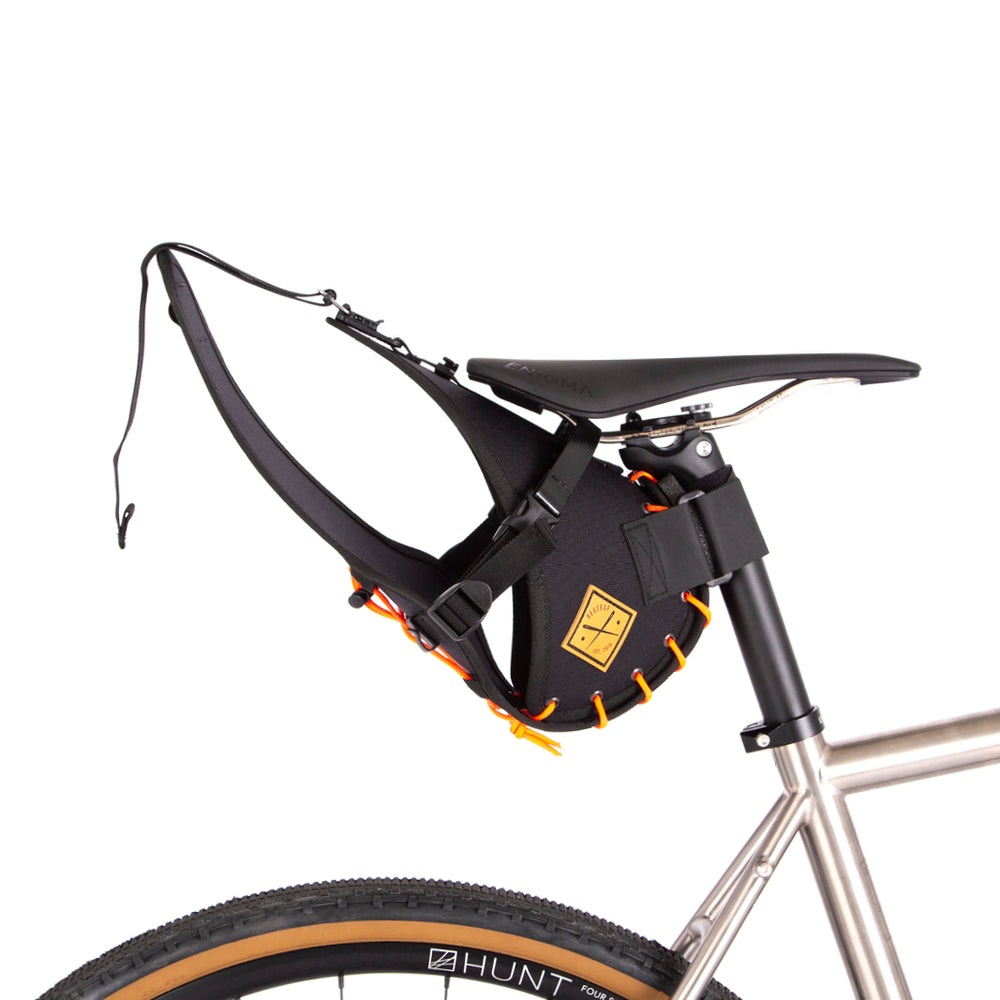sacoche-sans-porte-bagage-etui-restrap