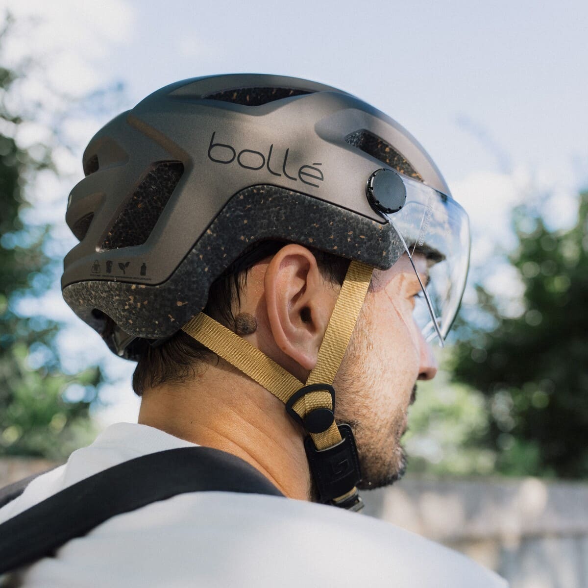 casque-velo-bolle-react-visor