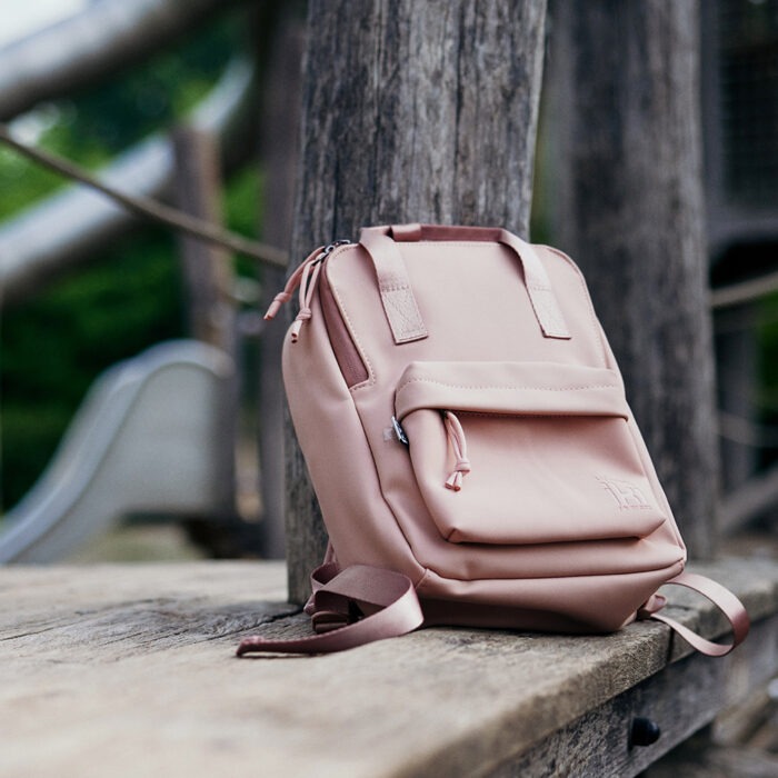 sac-a-dos-cycliste-rose-poudre-fillette