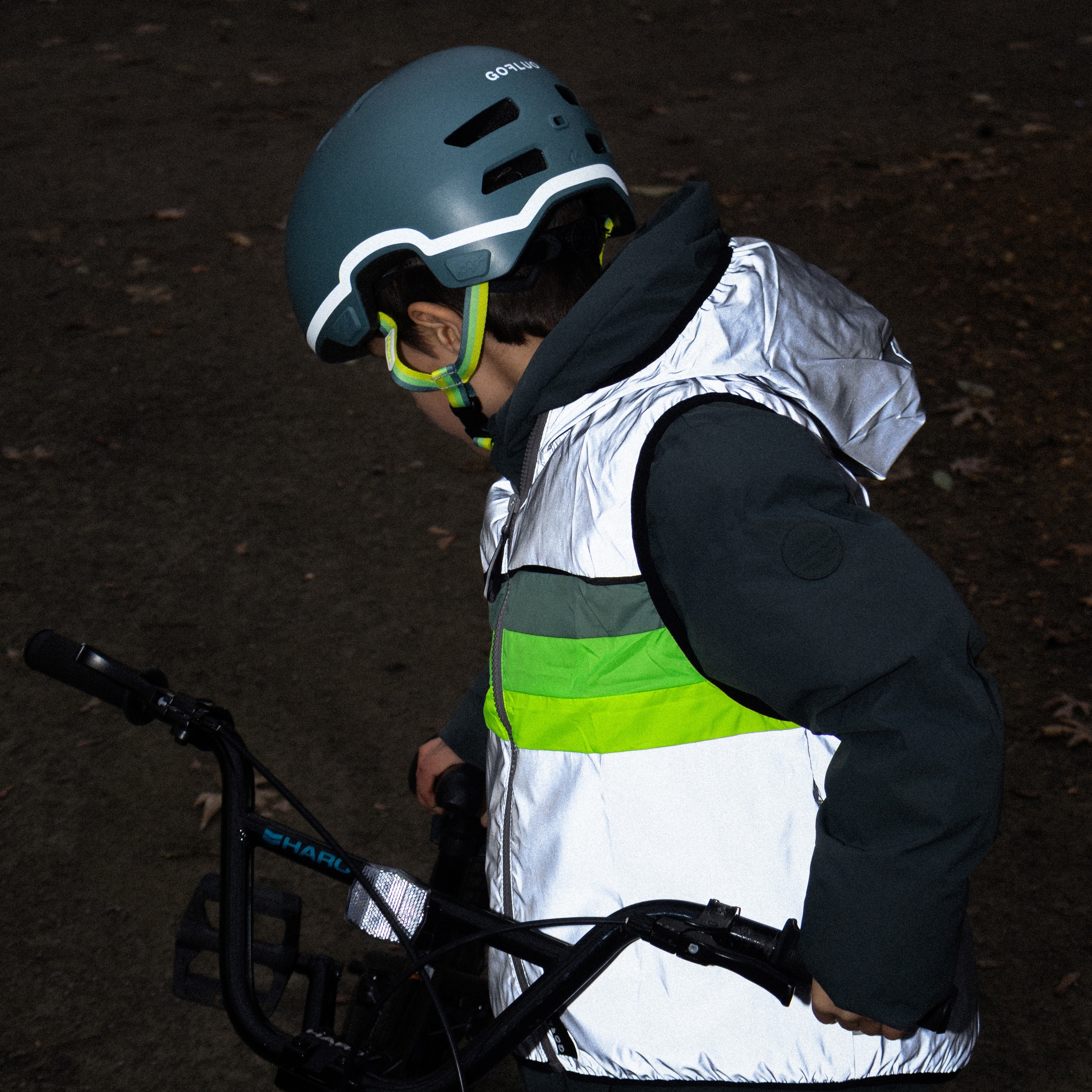 casque-pour-enfant-maze-kaki
