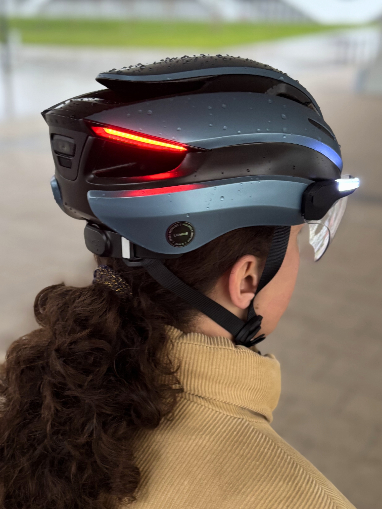 lumos-ultra-e-bike-profile