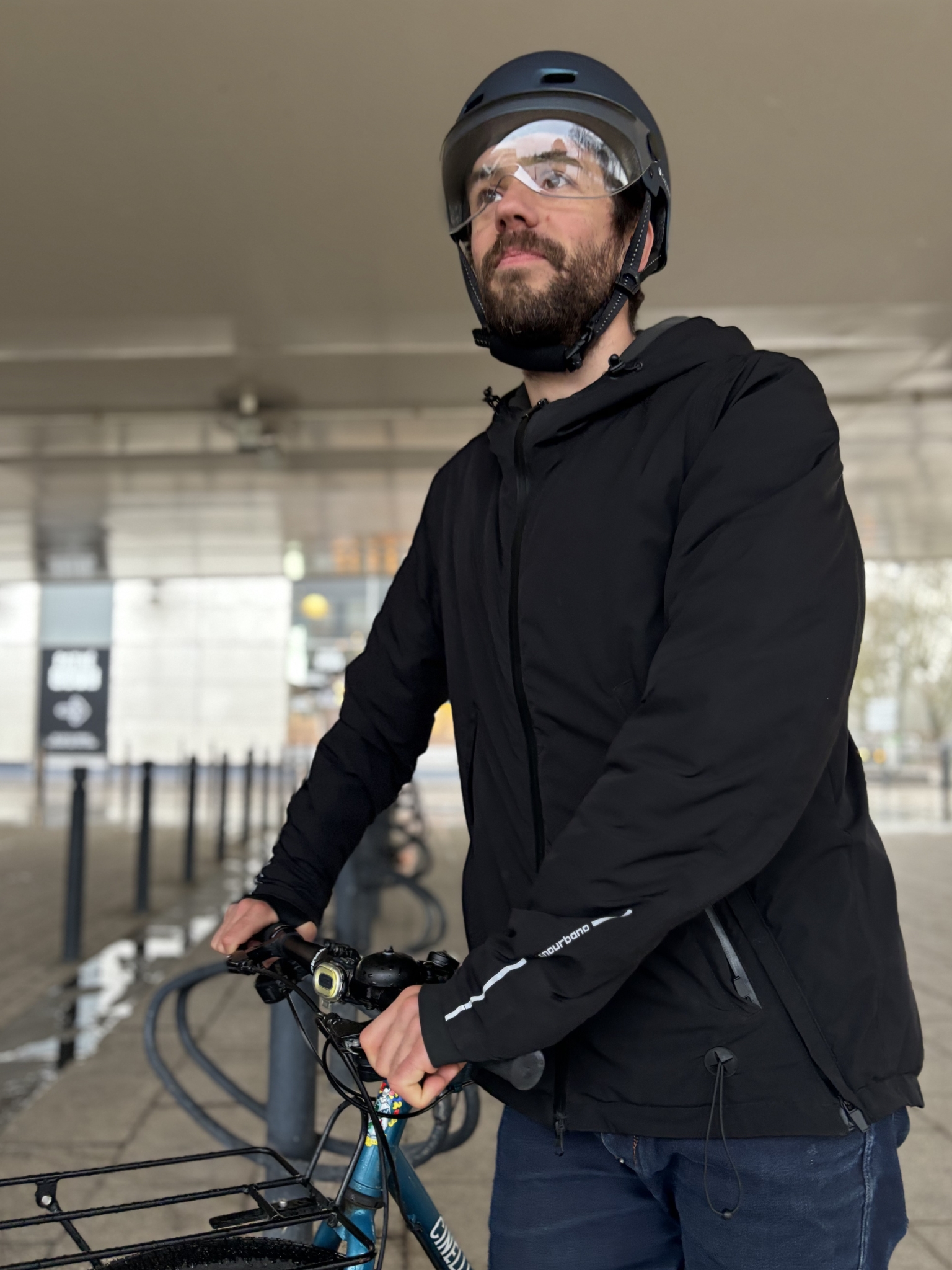 casque-velo-visiere