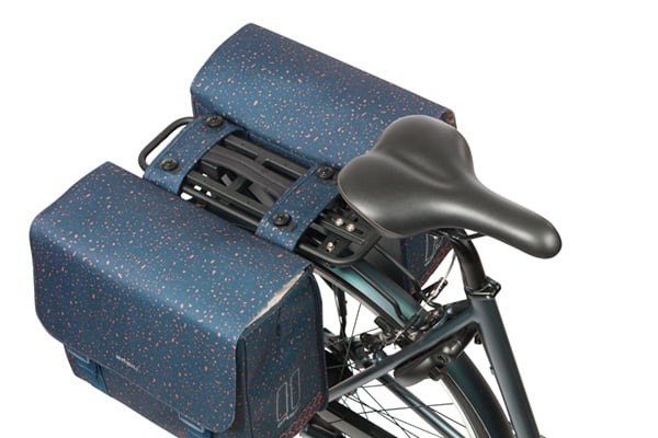 sacoche-basil-flair-bleu-35l
