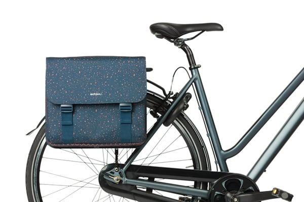 double-sacoche-basil-bleu-35l