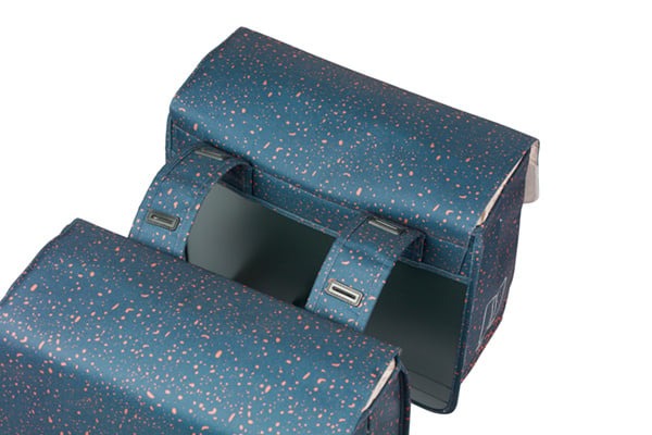 double-sacoche-arriere-basil-bleu