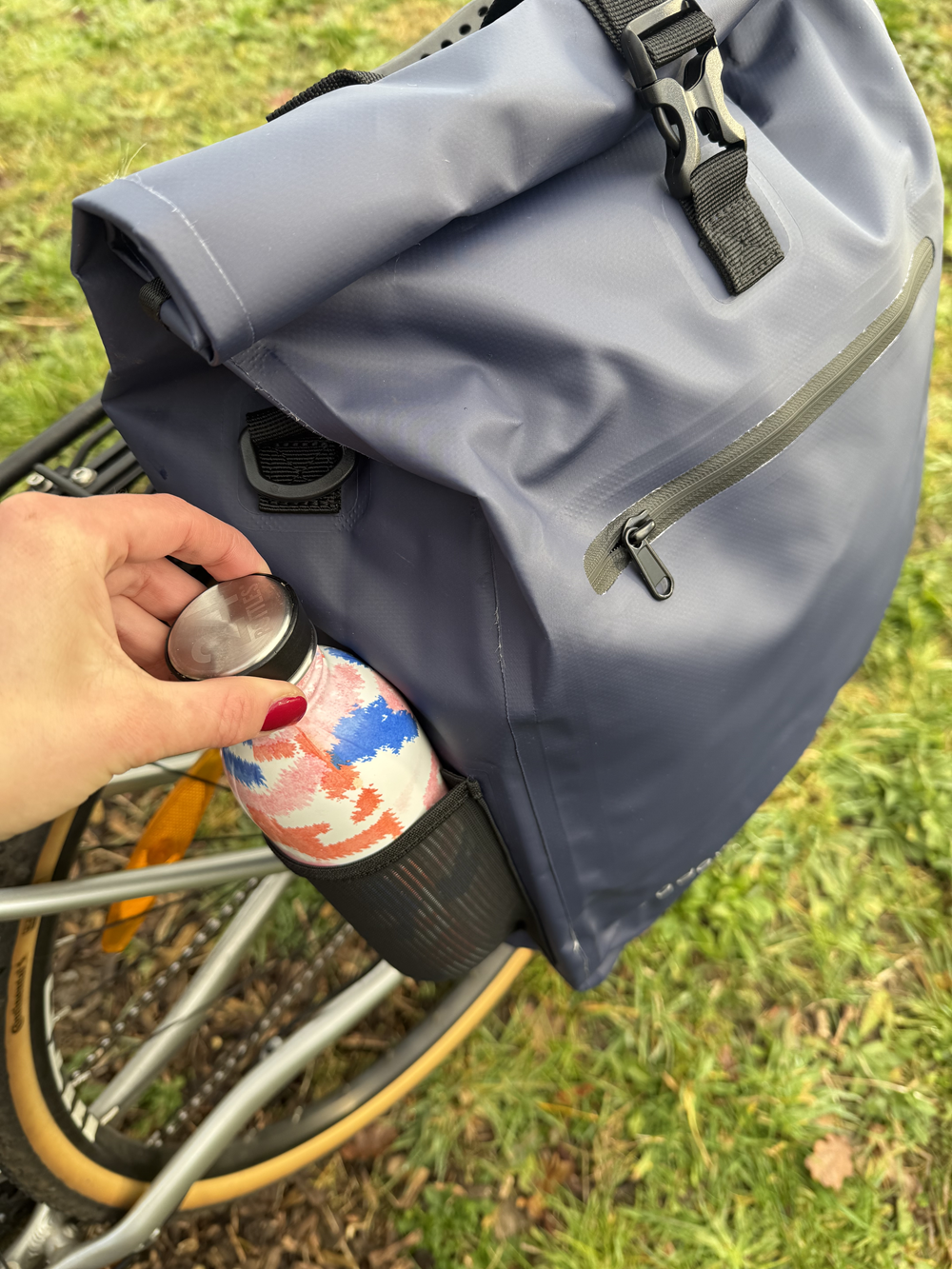 sac-a-dos-velo-porte-bagage-bleu