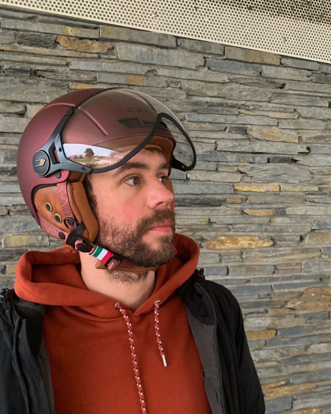 CGM-Ebi-Casque-Ski-Mixte-rouge-bordeaux-brillant