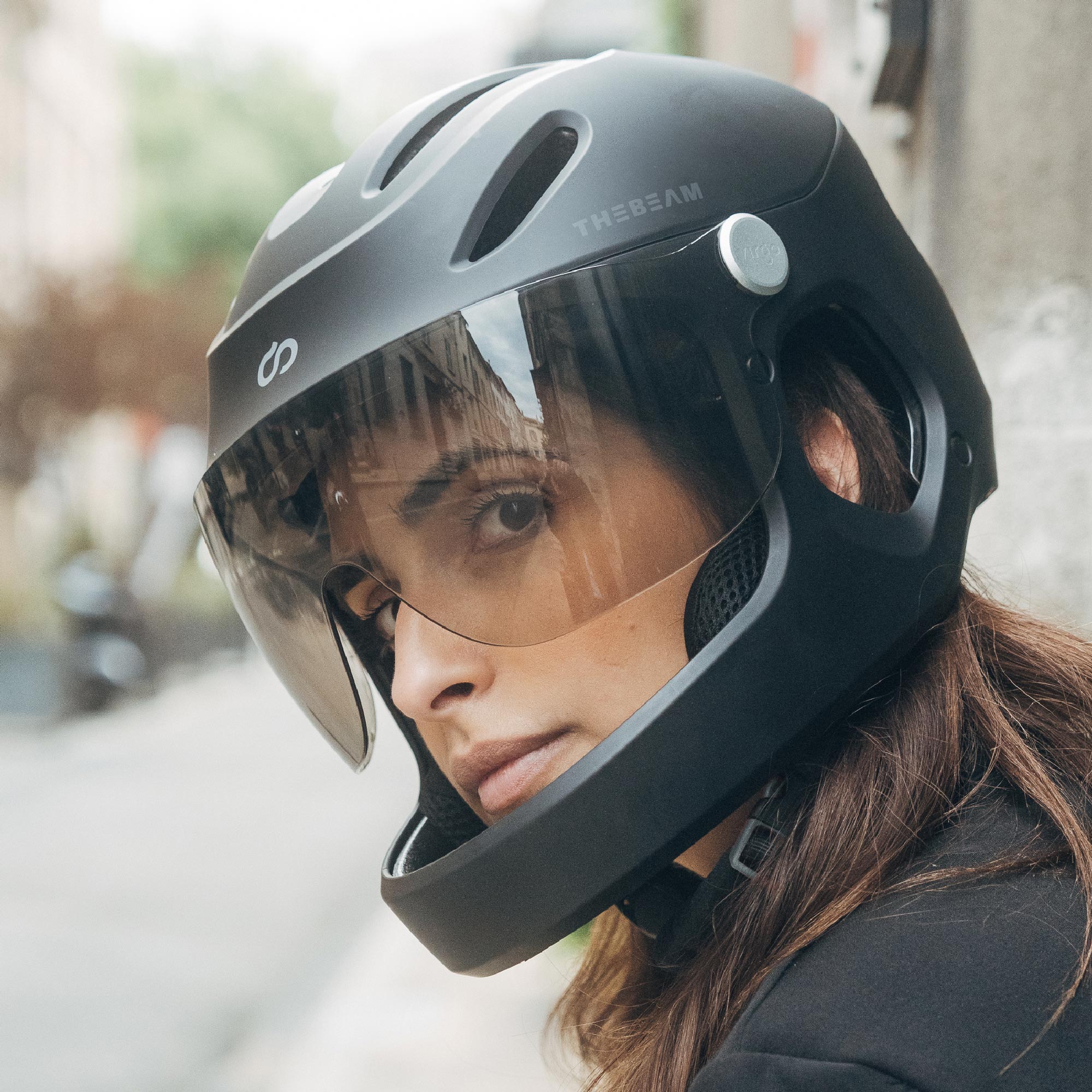 casque-velo-virgo-porte-femme