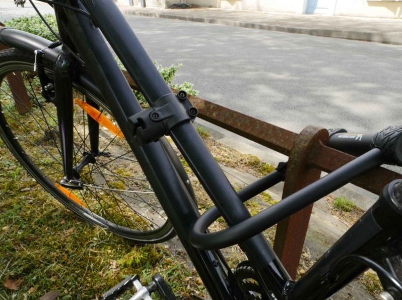 antivol-u-sra-avec-fixation-velo