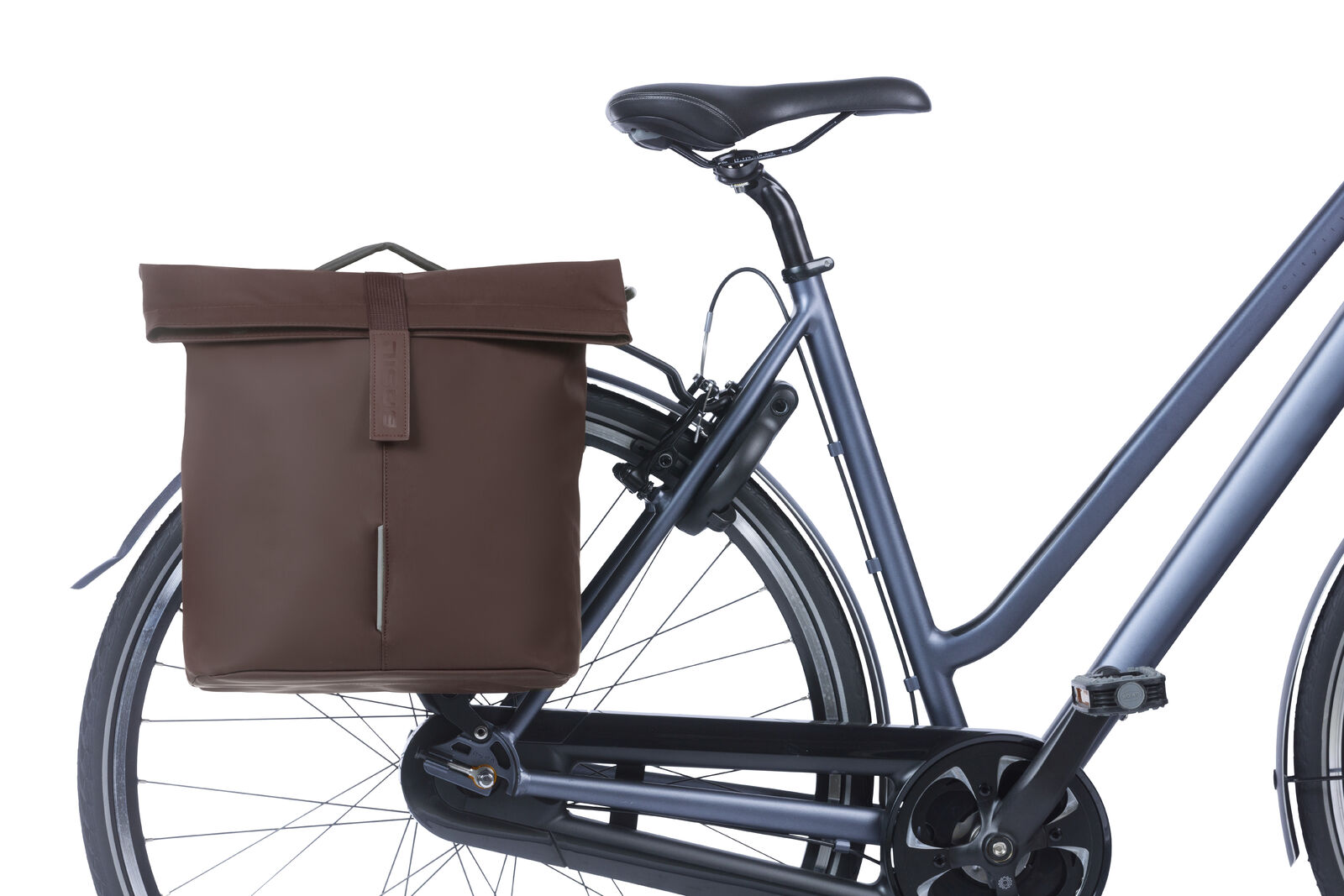 sacoches-basil-cuir-vegetal-velo-urbain
