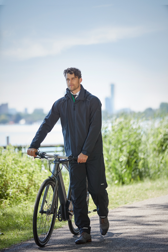 Basil-Cyclist-rainwear-skane