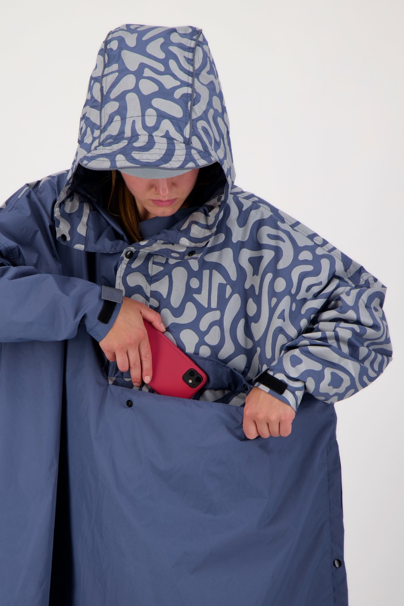 poncho-de-pluie-poche-kangourou