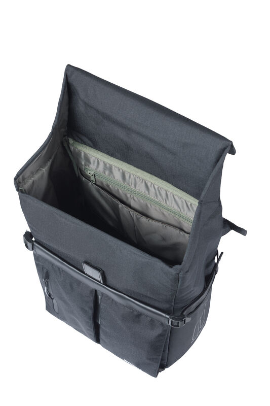 Basil-Move-commuter-bicycle-bag-MIK-studs