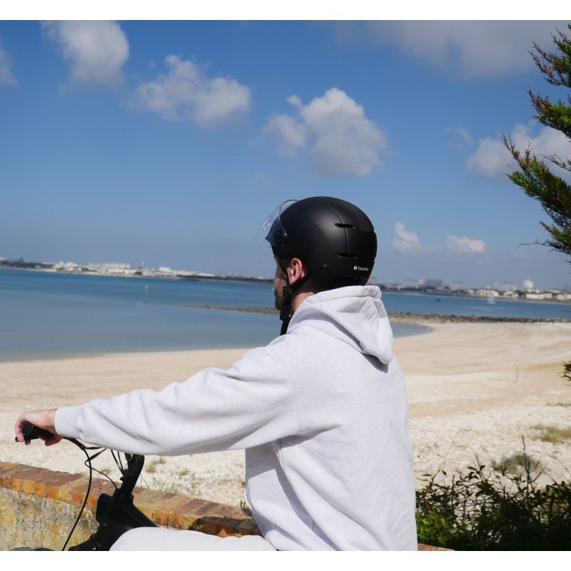 casque-velo-noir-trendy-urbain