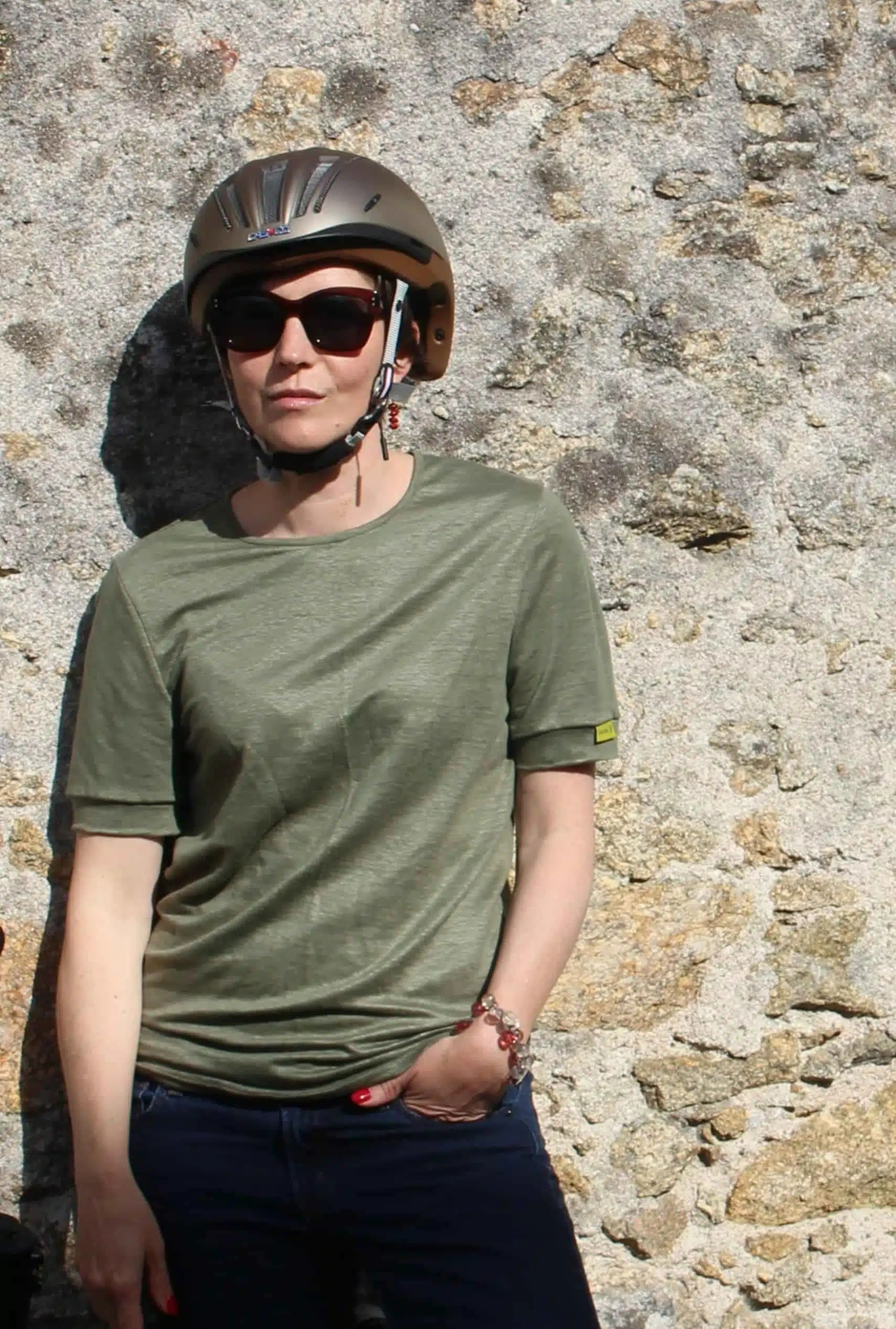 col-rond-kaki-f-scaled-vert