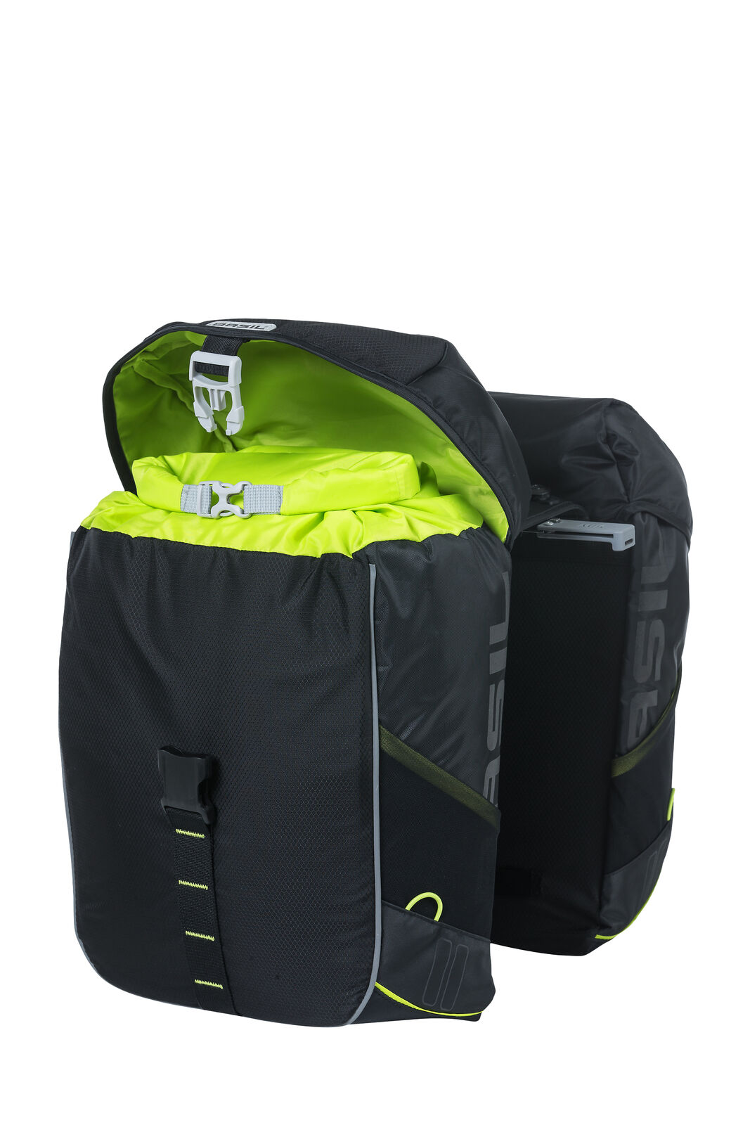Basil-Miles-double-bag-MIK-interieur