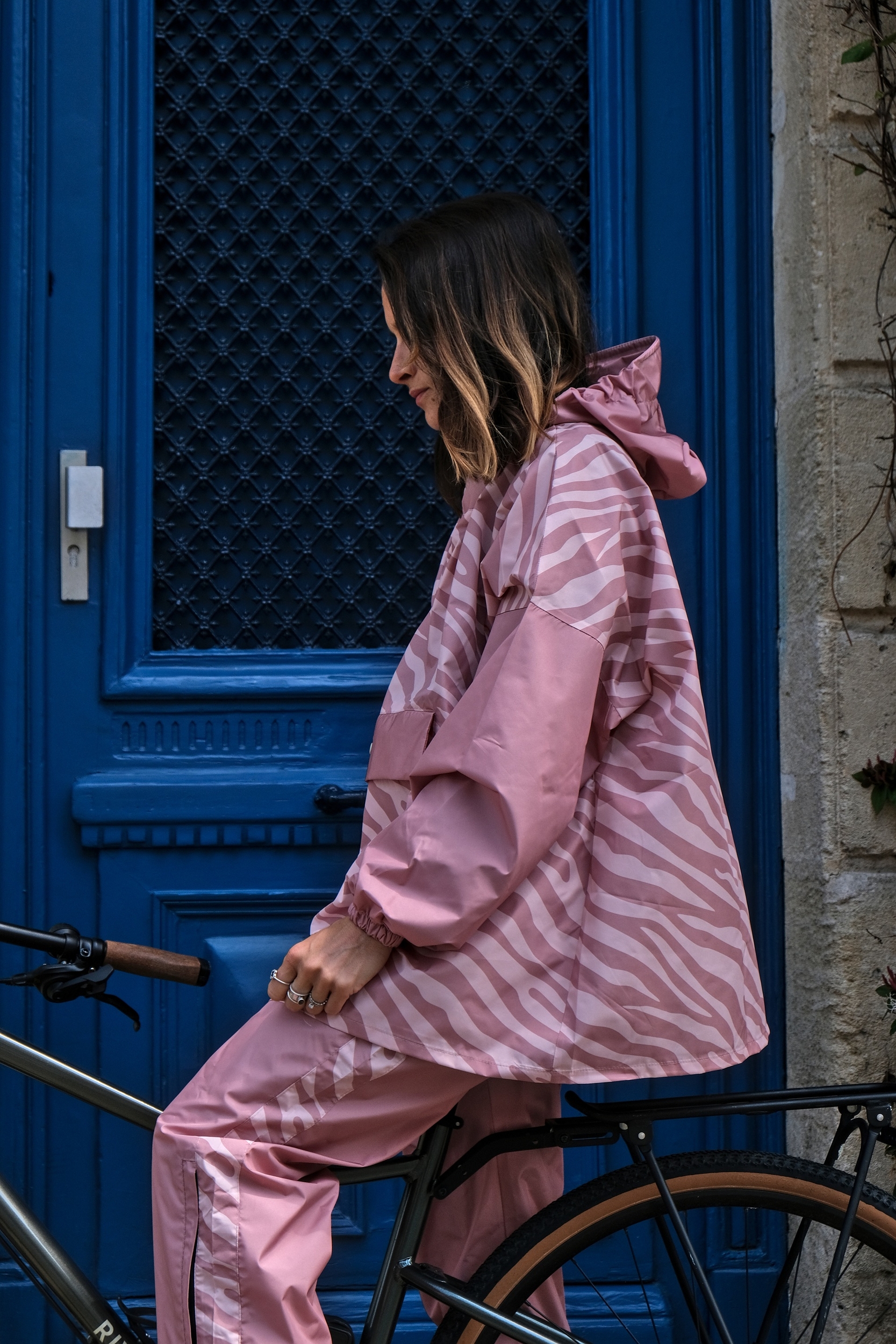 veste-pluie-rose-cycliste-femme