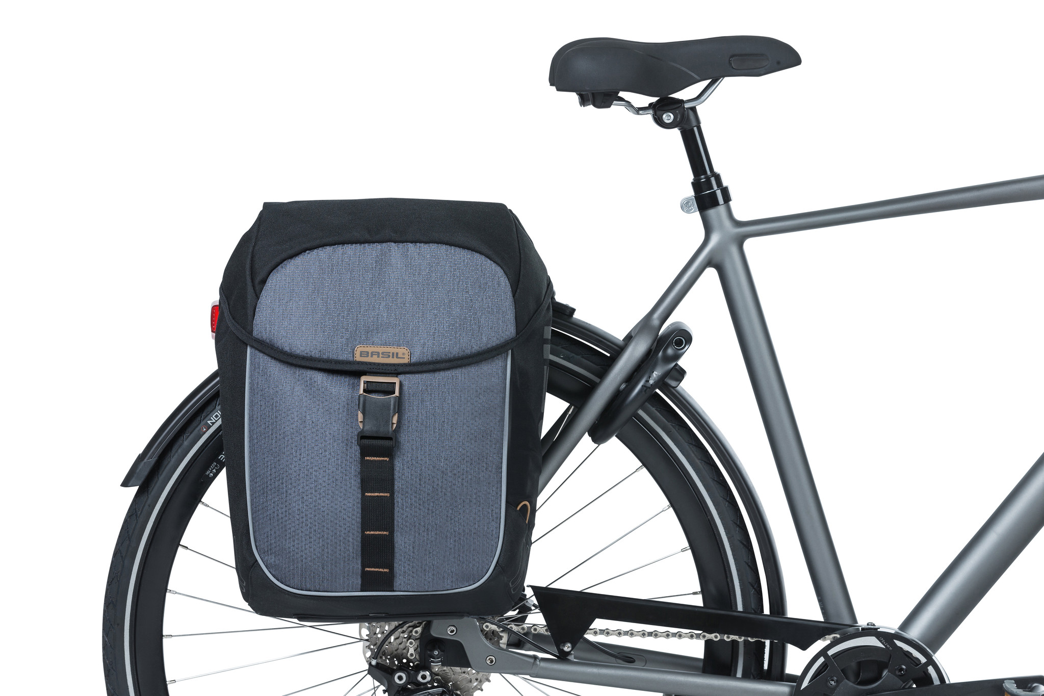 basil-miles-double-bicycle-bag-mik-34-liter-grey-b