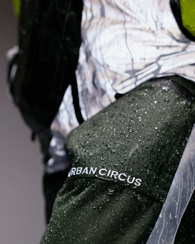 surpantalon-de-pluie-velo-couvre-chaussures-impermeable-compact