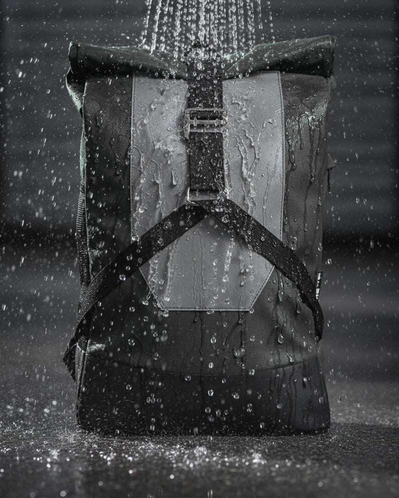sac-velo-urbain-urban-circus-gris-noir-impermeable-reflechissant-velotafeur