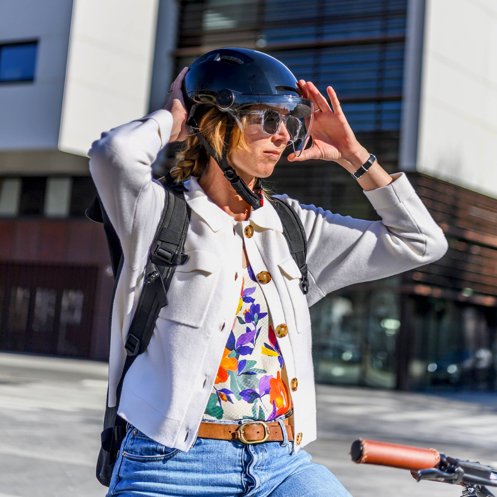 CASQUE-velo-elvish-papperboy-plus-porte